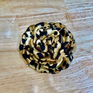 Source Unknown Leopard Satin Rose Hair Clip - Gold & Black